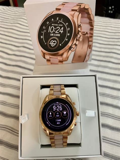 Pairing problem with Michael Kors smart watch .